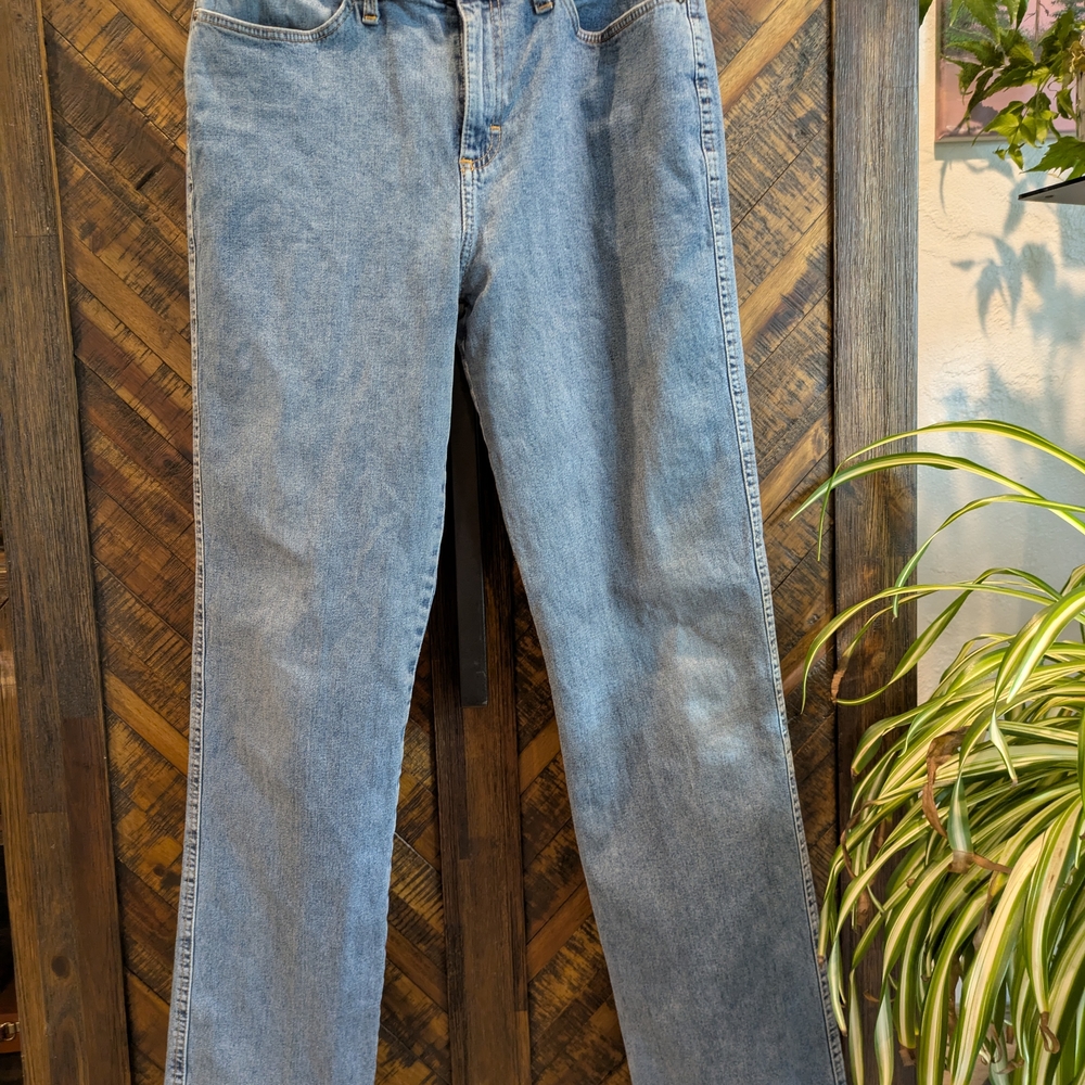 Wrangler Women's Straight Leg Blue Jeans